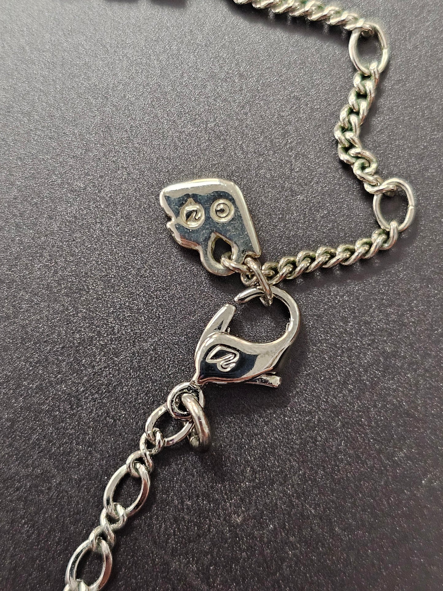 Swarovski Kette mit bunten Swarovski Kristallen in Schmetterlingsform bestückt