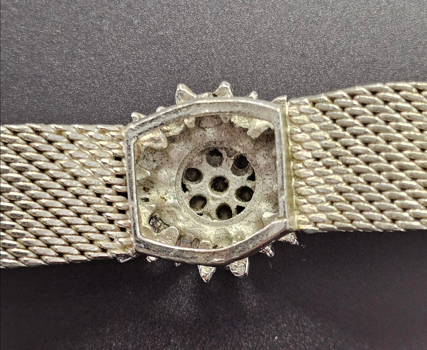 Schönes antikes Armband Silber 800mit in Blütenform gearbeitetem Mittelteil