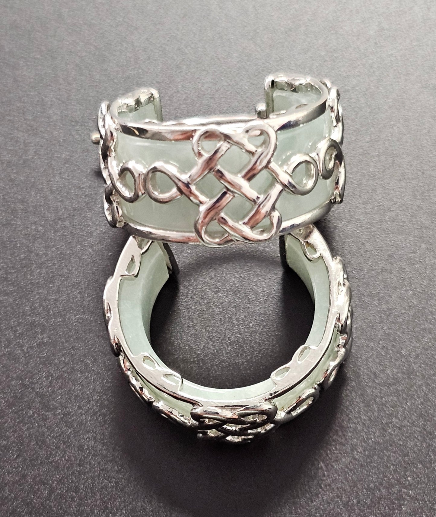 Schöne Ohrringe Silber 925 mit eingearbeiteter Jade