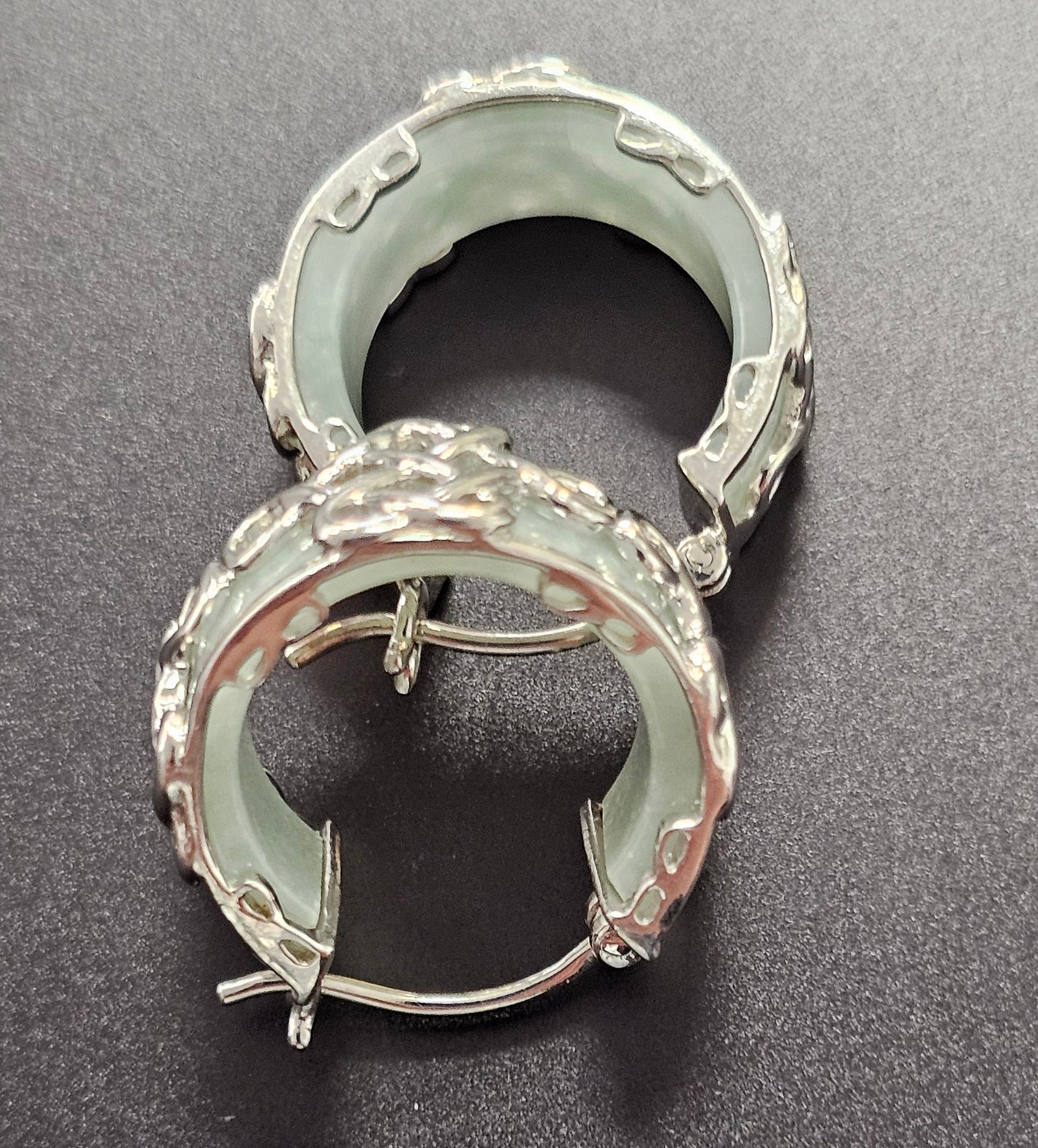 Schöne Ohrringe Silber 925 mit eingearbeiteter Jade