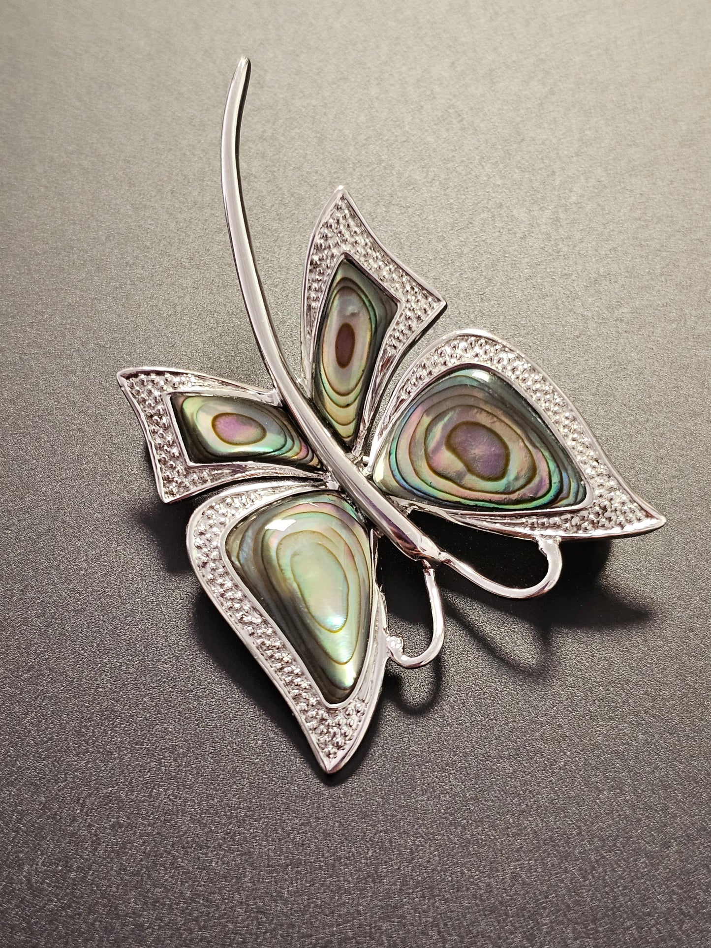 Schöne Schmetterling Anstecknadel 925er Silber mit Perlmutt verzierten Flügel